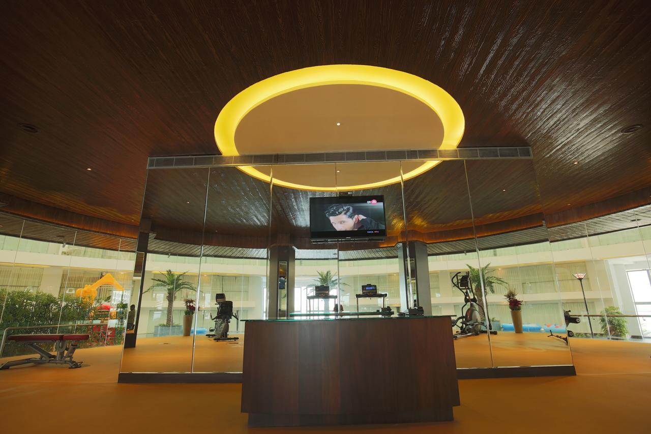 Rajhans Belliza Service Apartment Сурат Екстер'єр фото
