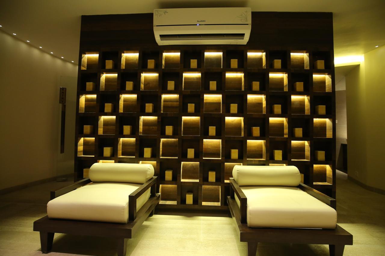 Rajhans Belliza Service Apartment Сурат Екстер'єр фото