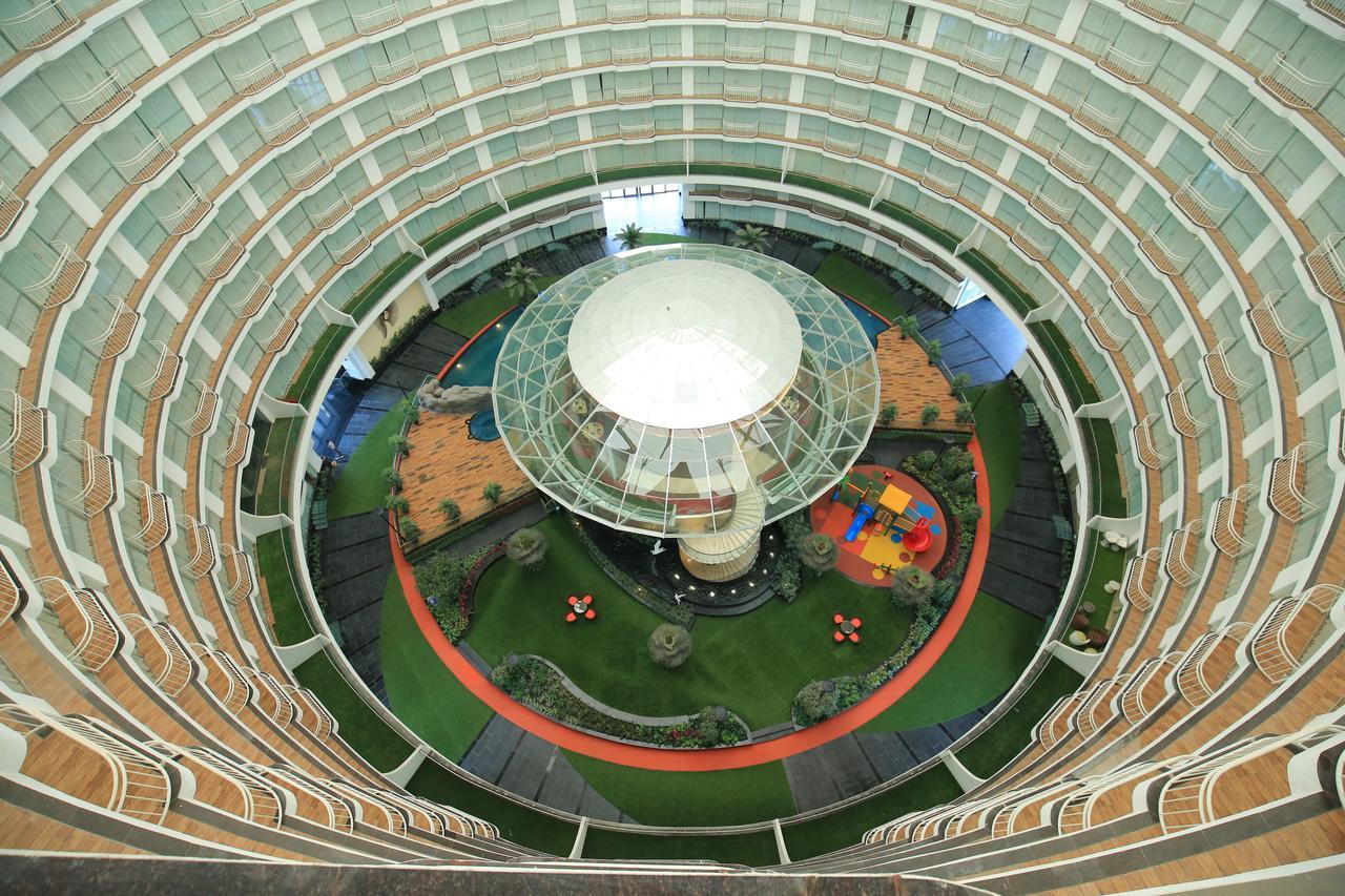 Rajhans Belliza Service Apartment Сурат Екстер'єр фото